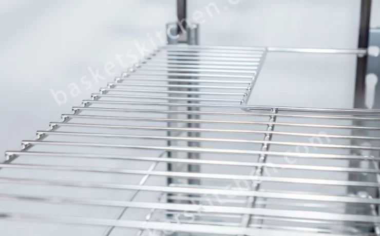 Pull out spice rack